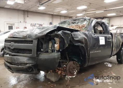 2007 Chevrolet Silverado 1500 Work Truck from USA, damaged, VIN 1GCEC14X67Z595677